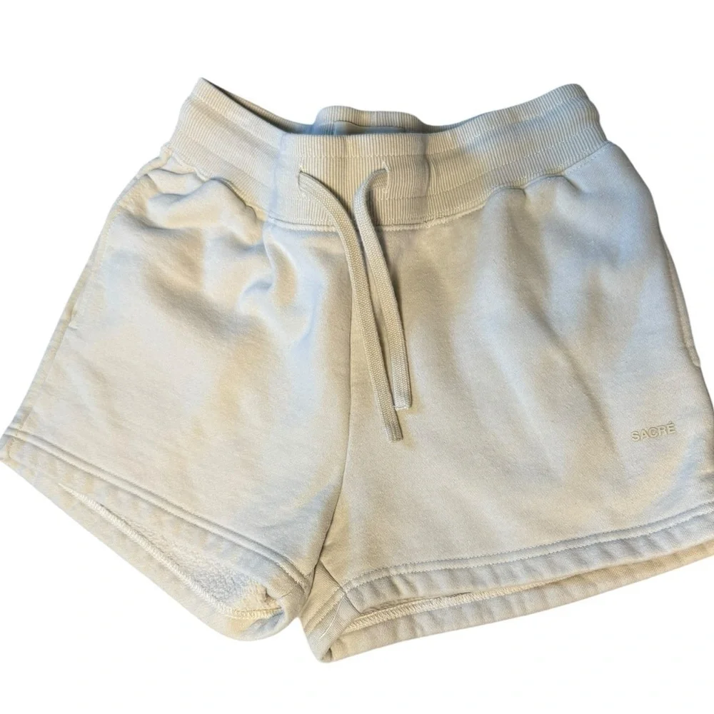Sacré Lounge Shorts Size Small Cream